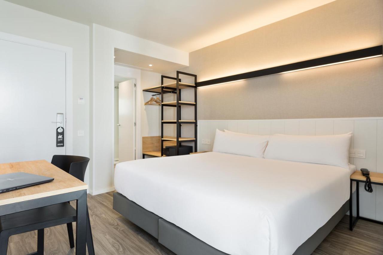Acta Bcn 40 Hotel Barcelona Luaran gambar